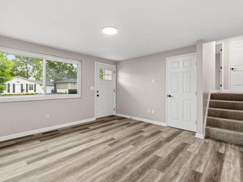 2127 Shawbury Court E, Columbus, OH 43229 Photo 4