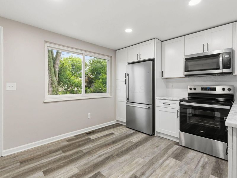 2127 Shawbury Court E, Columbus, OH 43229 Photo 6