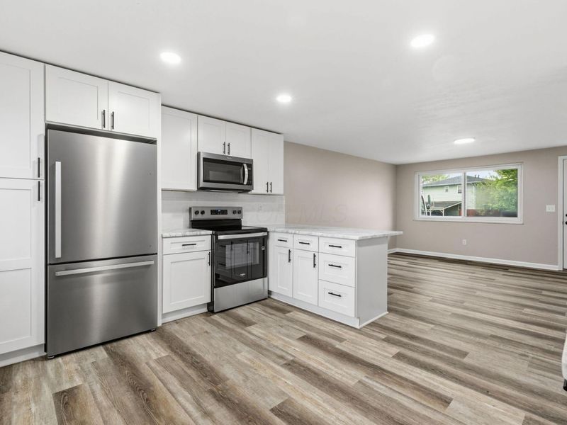 2127 Shawbury Court E, Columbus, OH 43229 Photo 7