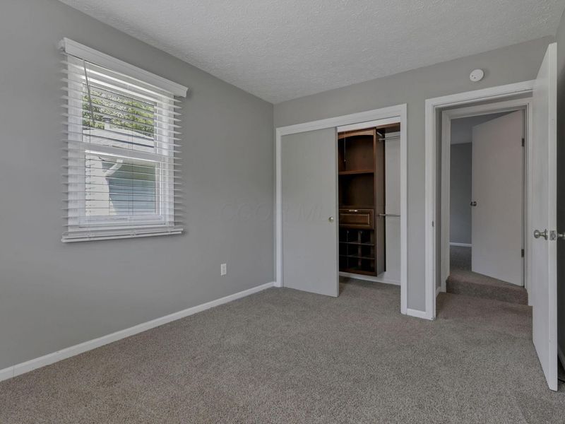 1010 E Locust Street , Lancaster, OH 43130 Photo 28