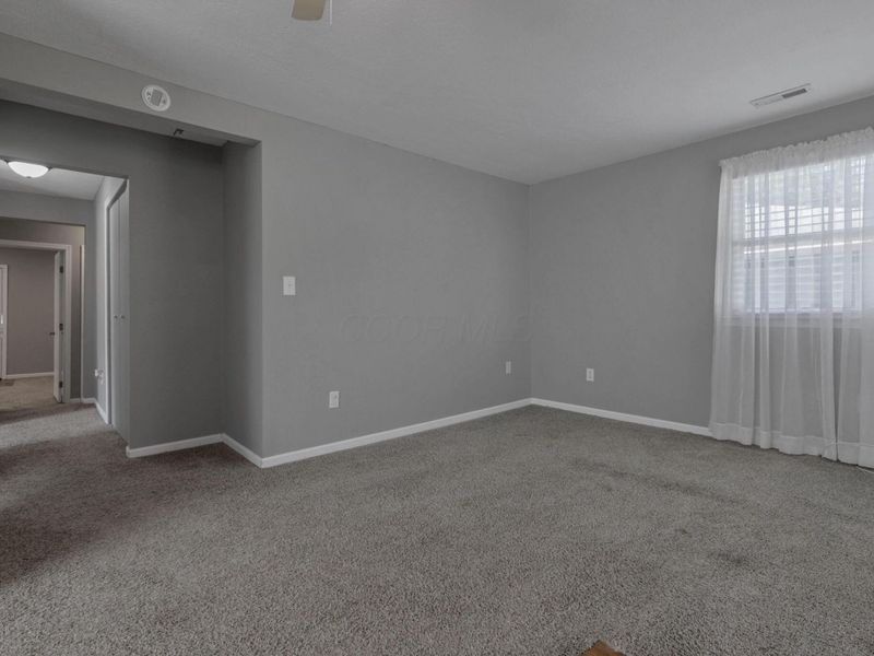 1010 E Locust Street , Lancaster, OH 43130 Photo 8