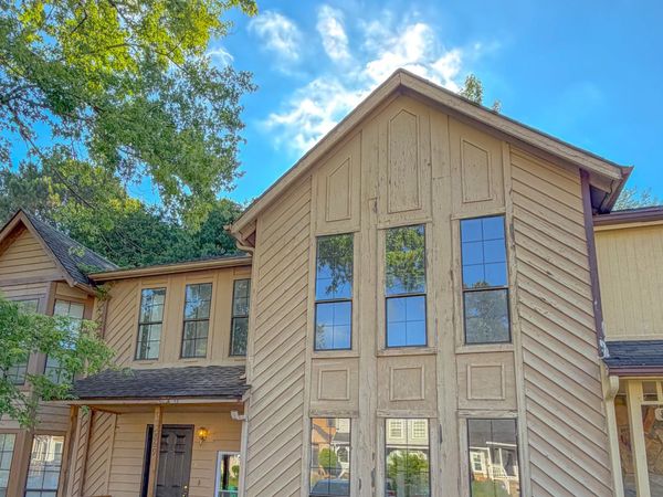 869 Heritage Oaks Drive, Stone Mountain, GA 30088