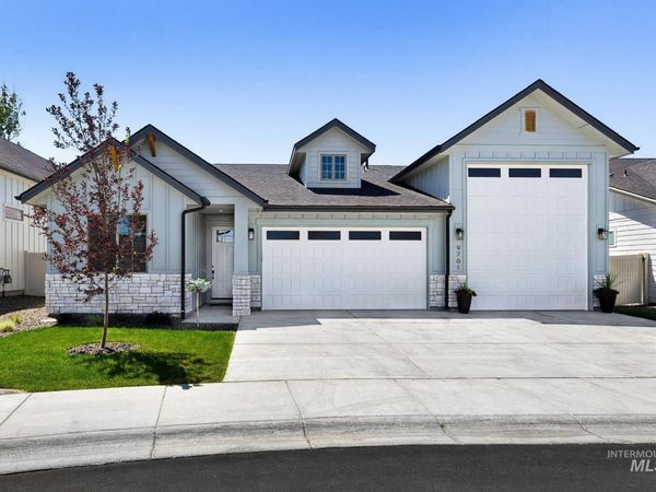 9701 W Snow Wolf Ln, Star, ID 83669