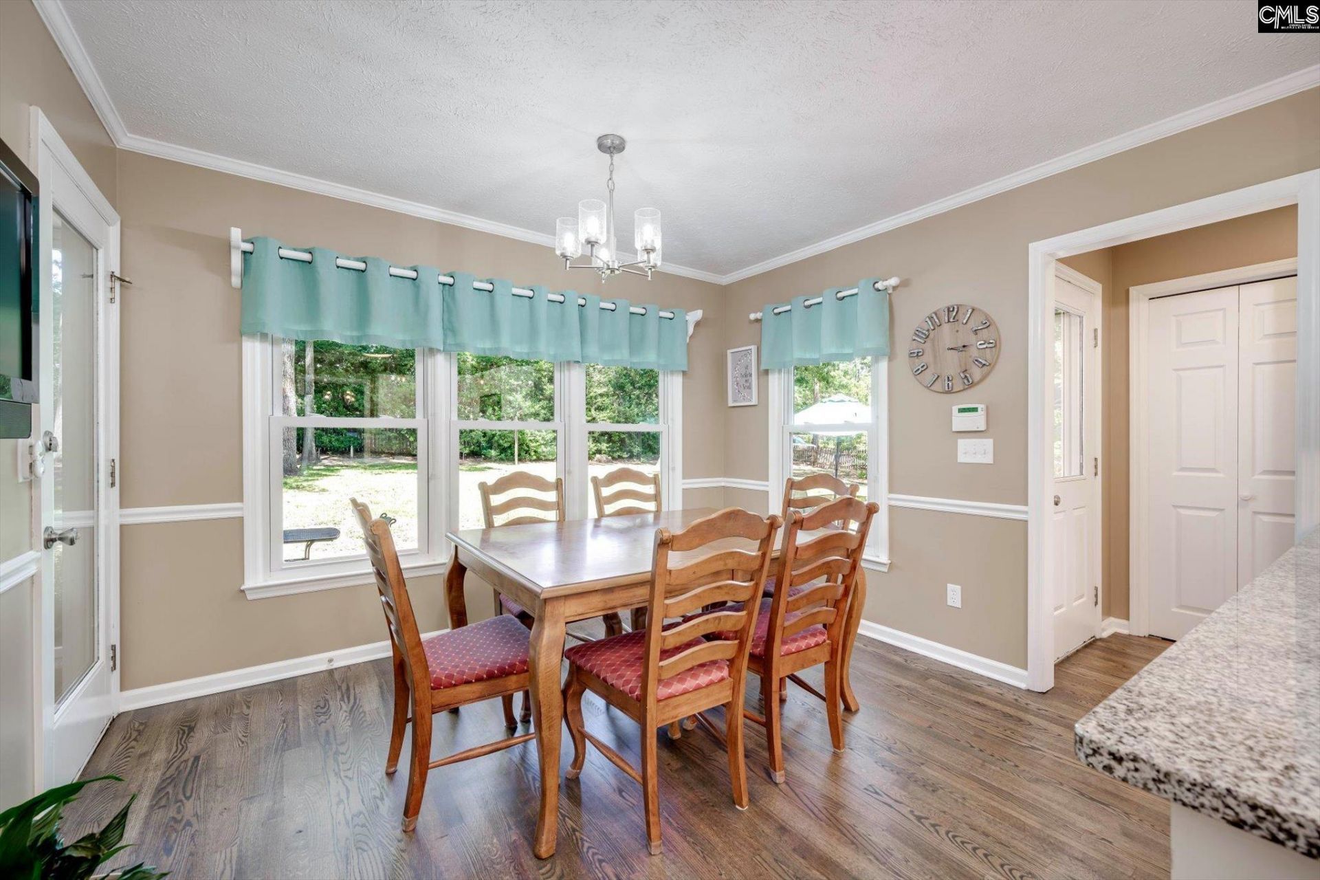 288 Cheltenham Drive  Photo 18