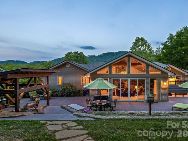 51 White Pine Circle, Fletcher, NC 28732
