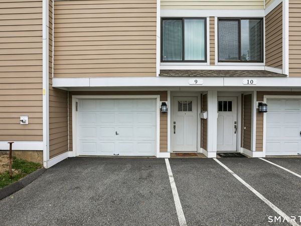 9 Lawson, Unit 9, Ridgefield, CT 06877