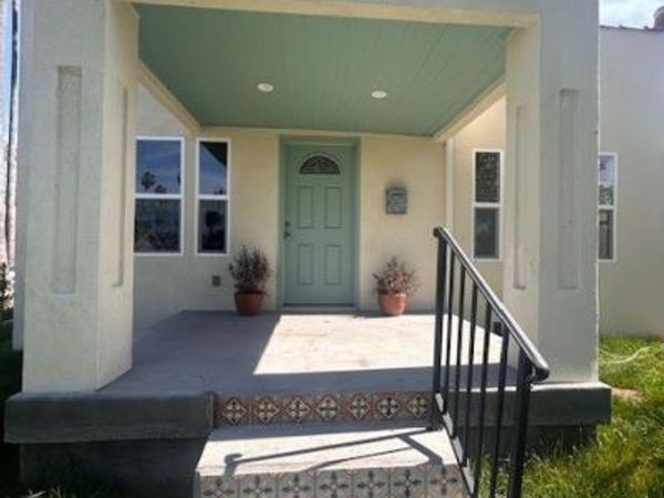5200 S St. Andrews Place, Los Angeles, CA 90062