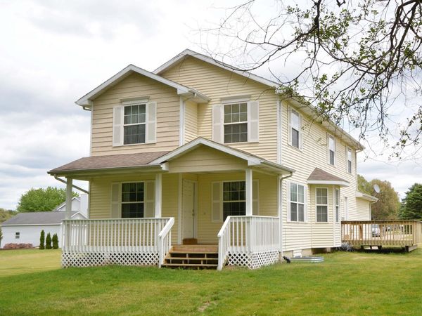 31900 Pawton Lane, Paw Paw, MI 49079