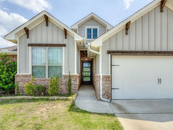 9208 NW 91st Street, Yukon, OK 73099
