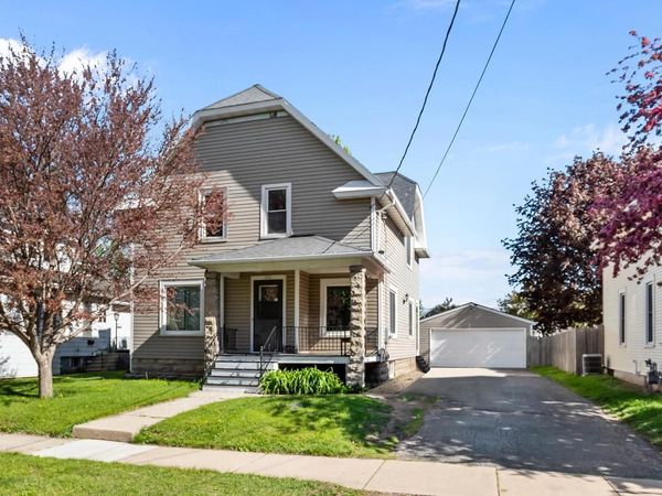 242 W 14TH AVENUE, Oshkosh, WI 54902