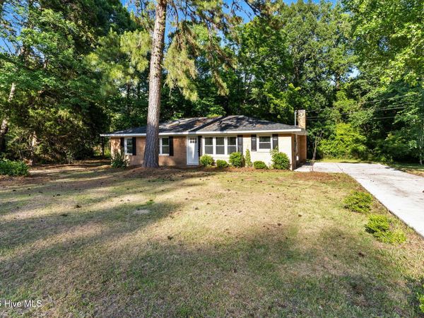146 Forest Drive W, Whiteville, NC 28472