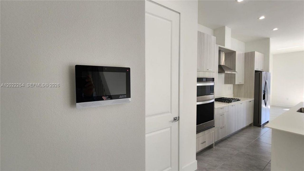 8119 NW 42nd St , Unit 8119, Doral, FL 33166 Photo