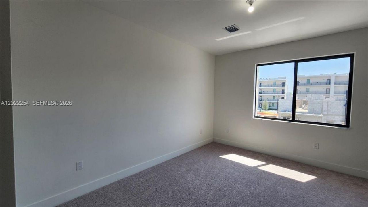 8119 NW 42nd St , Unit 8119, Doral, FL 33166 Photo