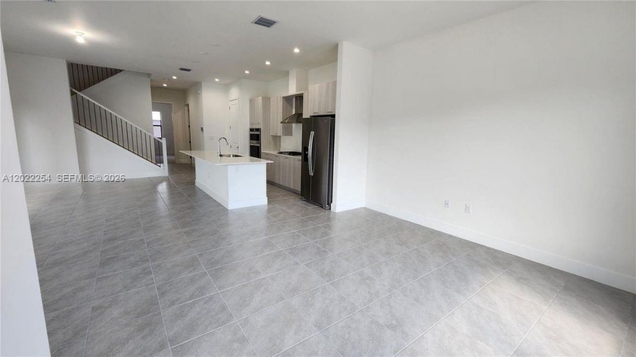 8119 NW 42nd St , Unit 8119, Doral, FL 33166 Photo