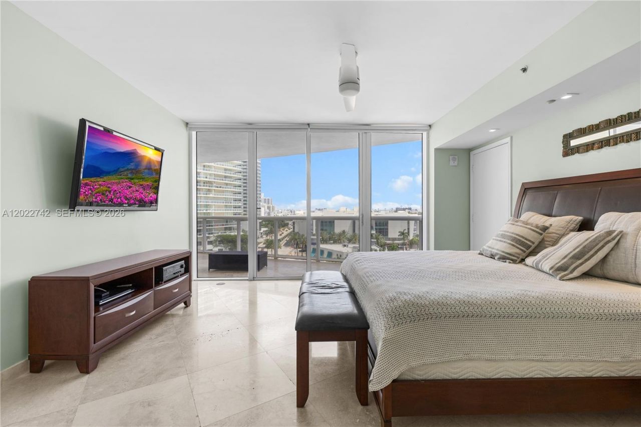 400 Alton Rd, Unit 907, Miami Beach, FL 33139 Photo