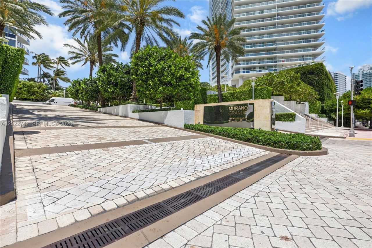 400 Alton Rd, Unit 907, Miami Beach, FL 33139 Photo