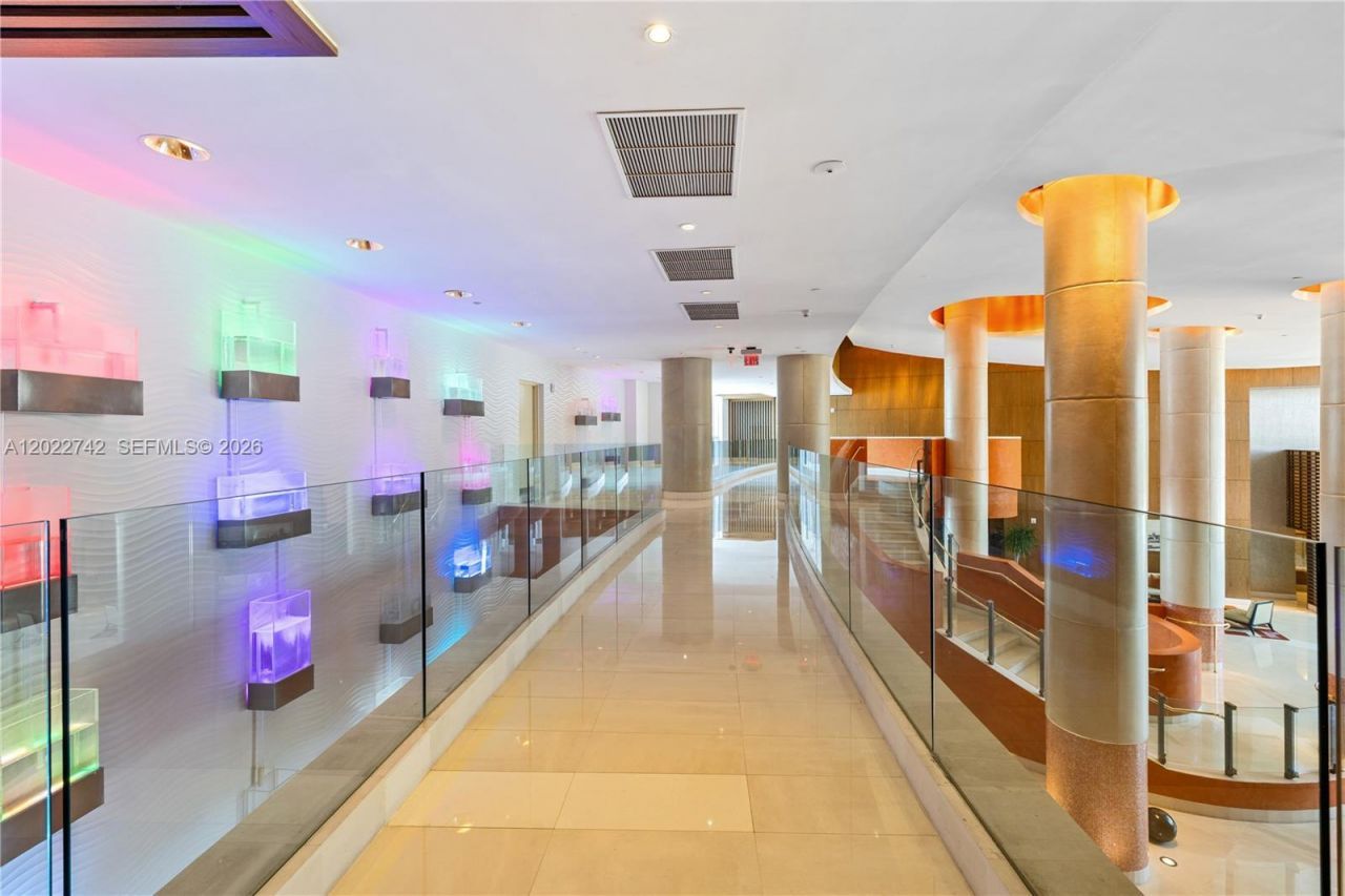 400 Alton Rd, Unit 907, Miami Beach, FL 33139 Photo