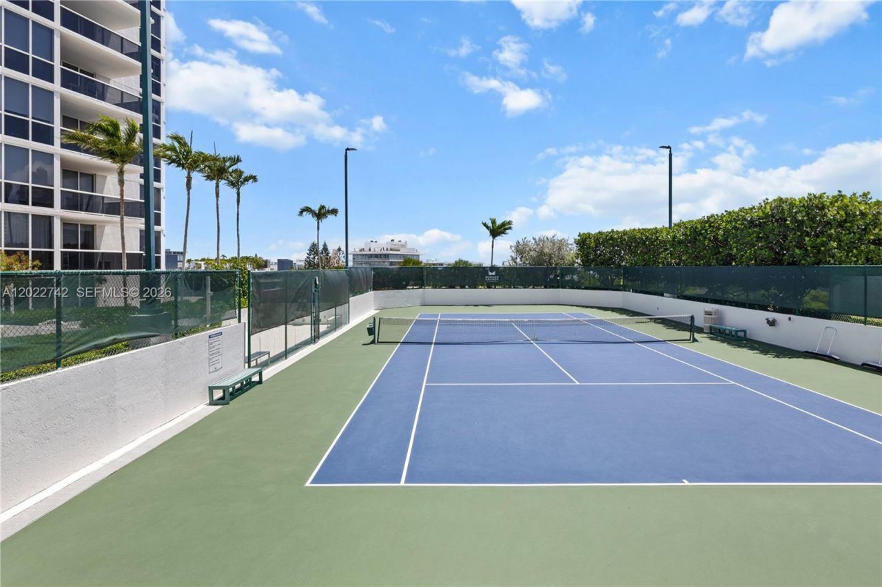 400 Alton Rd, Unit 907, Miami Beach, FL 33139 Photo