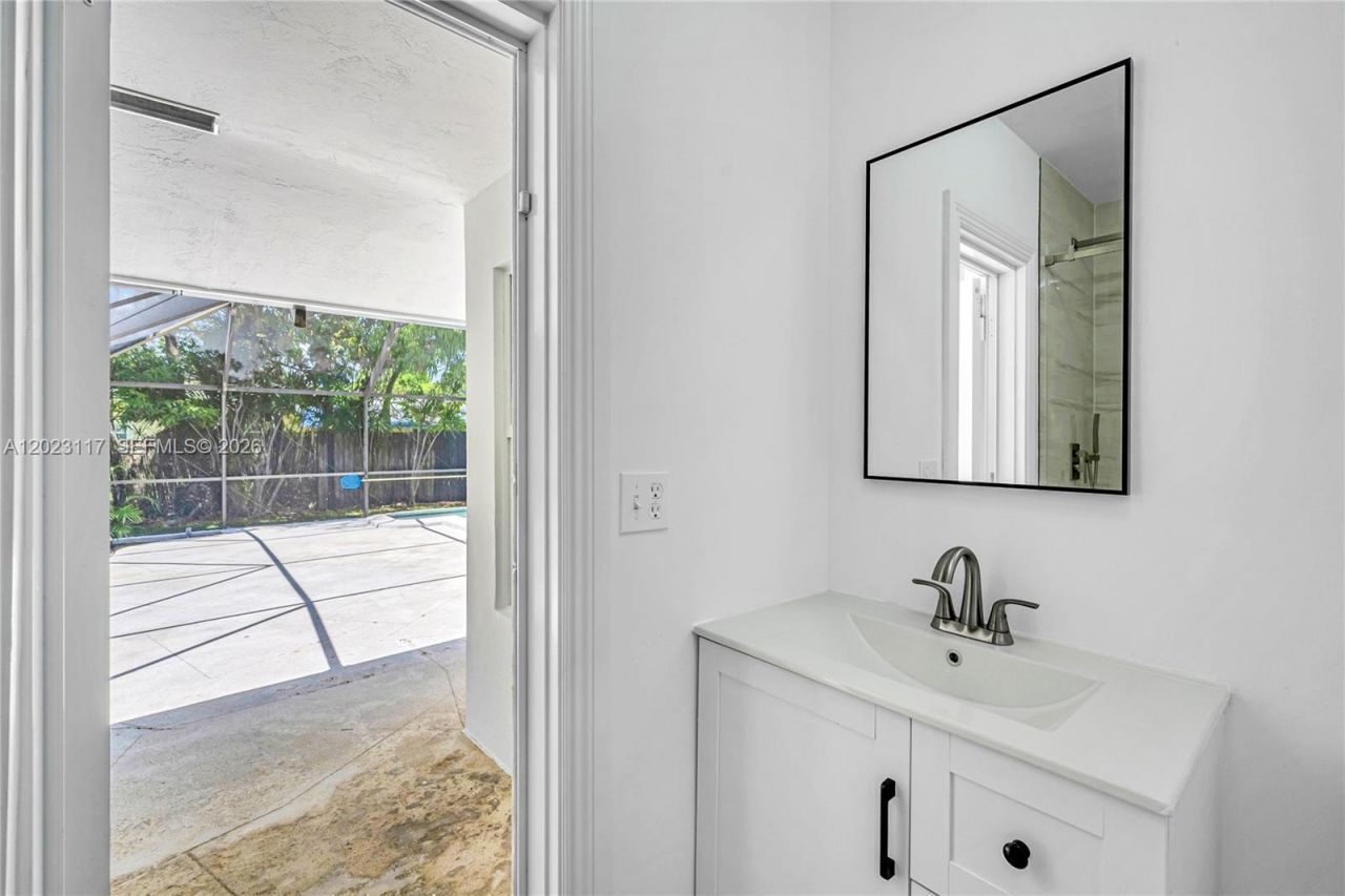 13100 SW 81st Ave, Pinecrest, FL 33156 Photo
