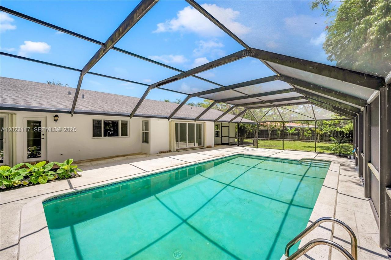 13100 SW 81st Ave, Pinecrest, FL 33156 Photo