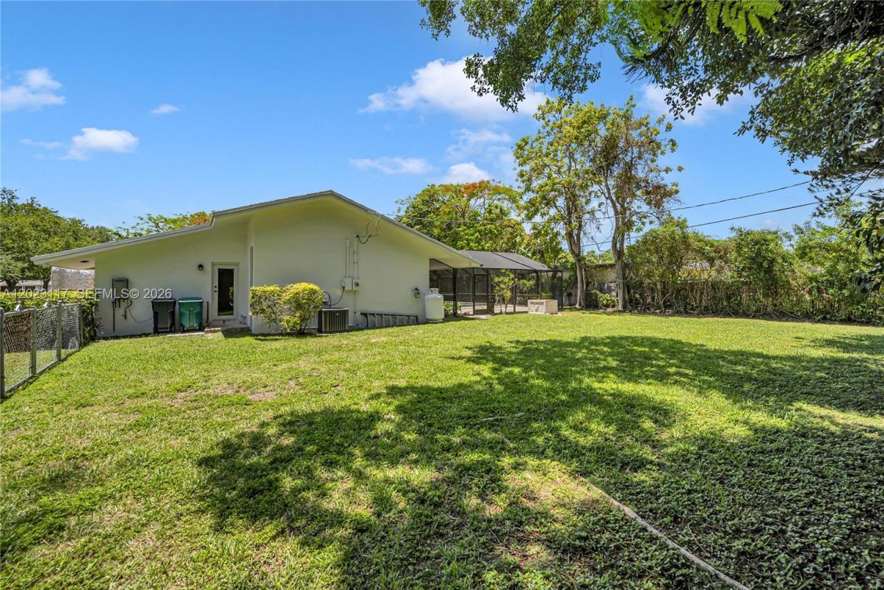 13100 SW 81st Ave, Pinecrest, FL 33156 Photo
