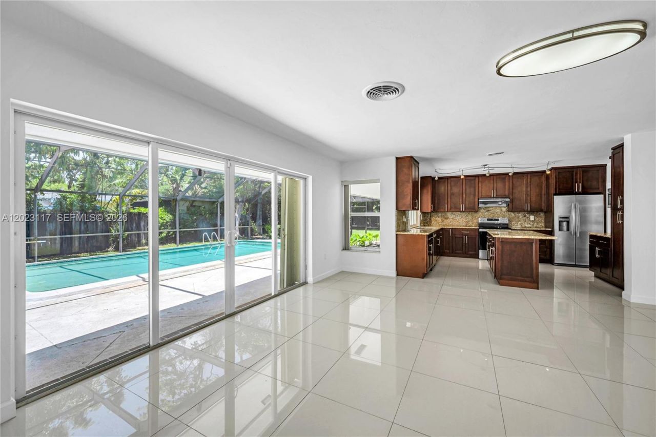 13100 SW 81st Ave, Pinecrest, FL 33156 Photo