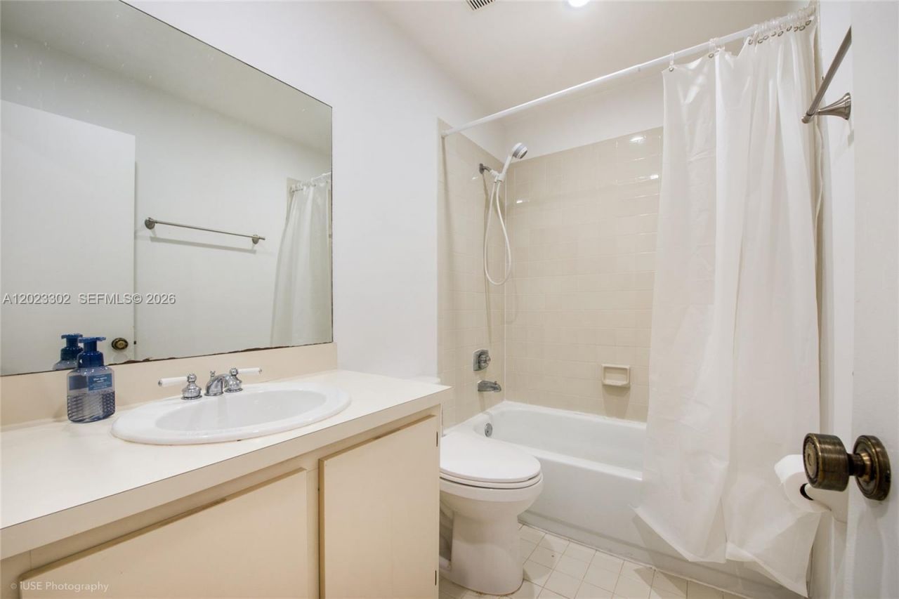 15463 SW 110th Ter , Miami, FL 33196 Photo