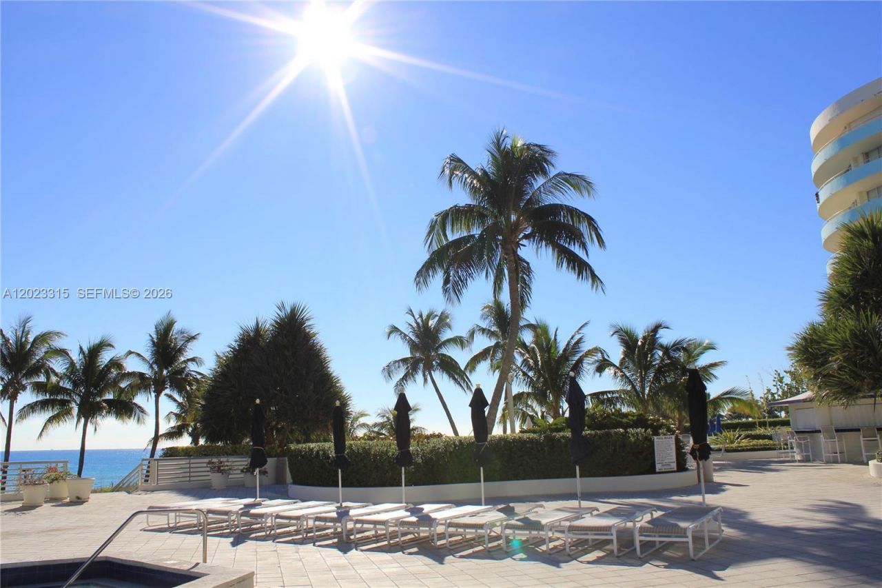 5151 Collins Ave , Unit 827, Miami Beach, FL 33140 Photo