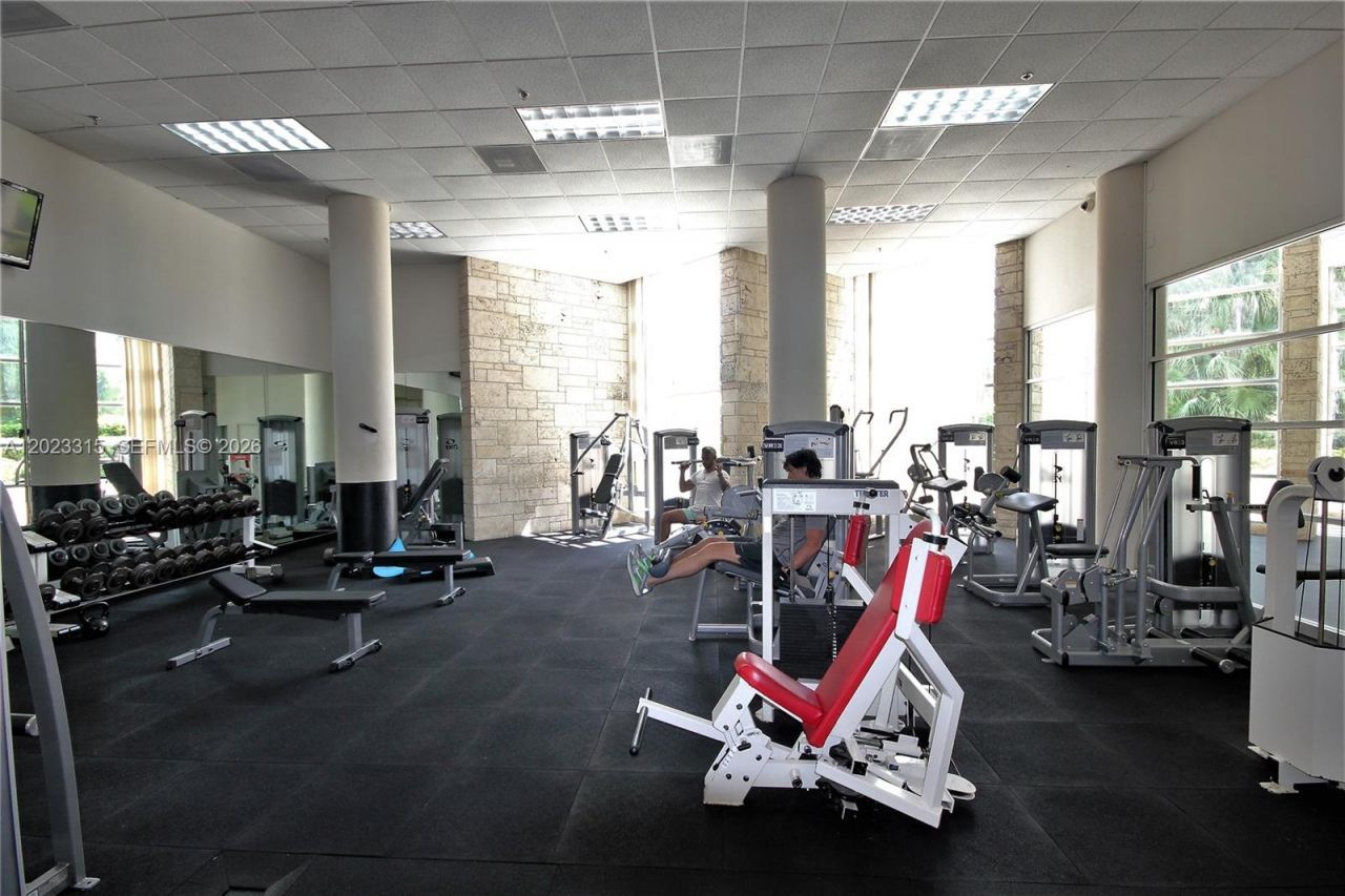 5151 Collins Ave , Unit 827, Miami Beach, FL 33140 Photo