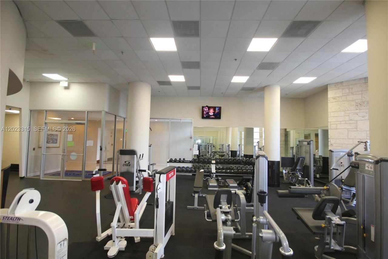5151 Collins Ave , Unit 827, Miami Beach, FL 33140 Photo