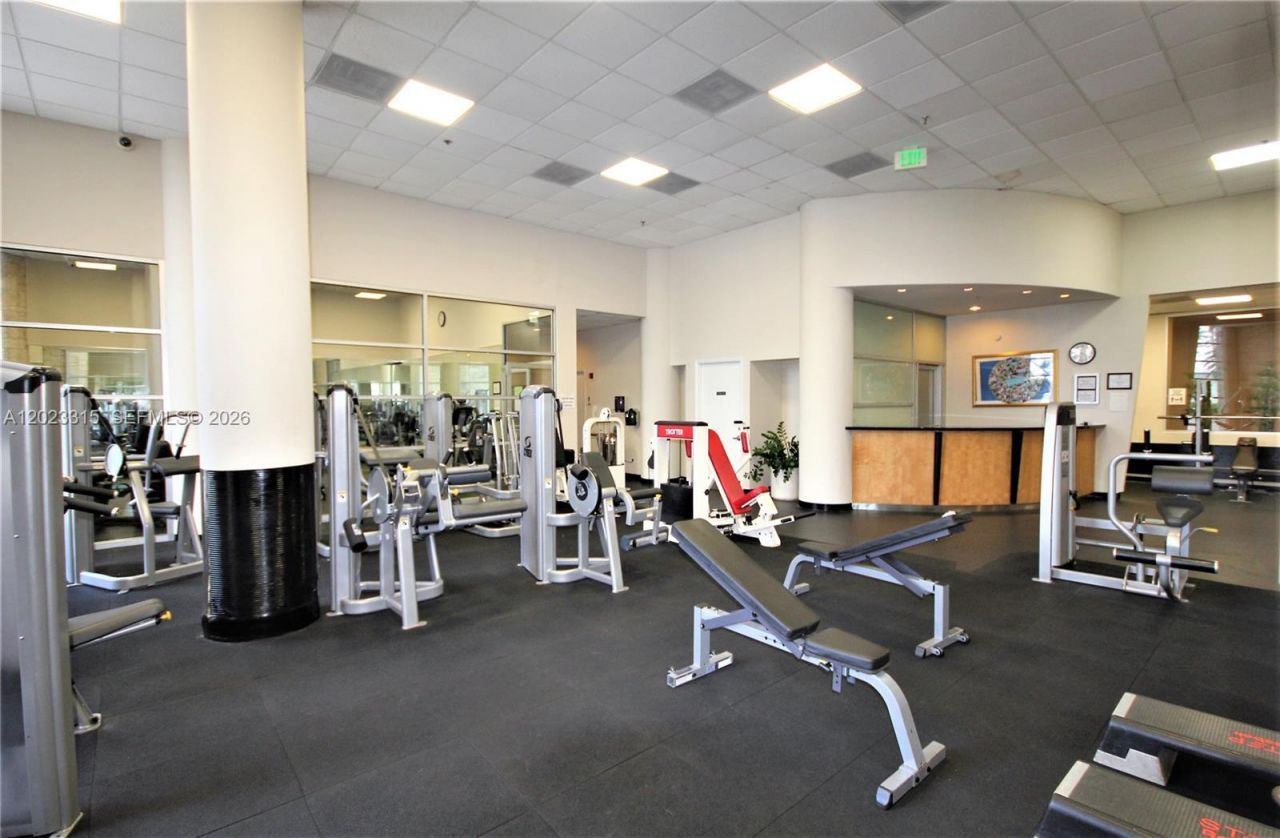 5151 Collins Ave , Unit 827, Miami Beach, FL 33140 Photo