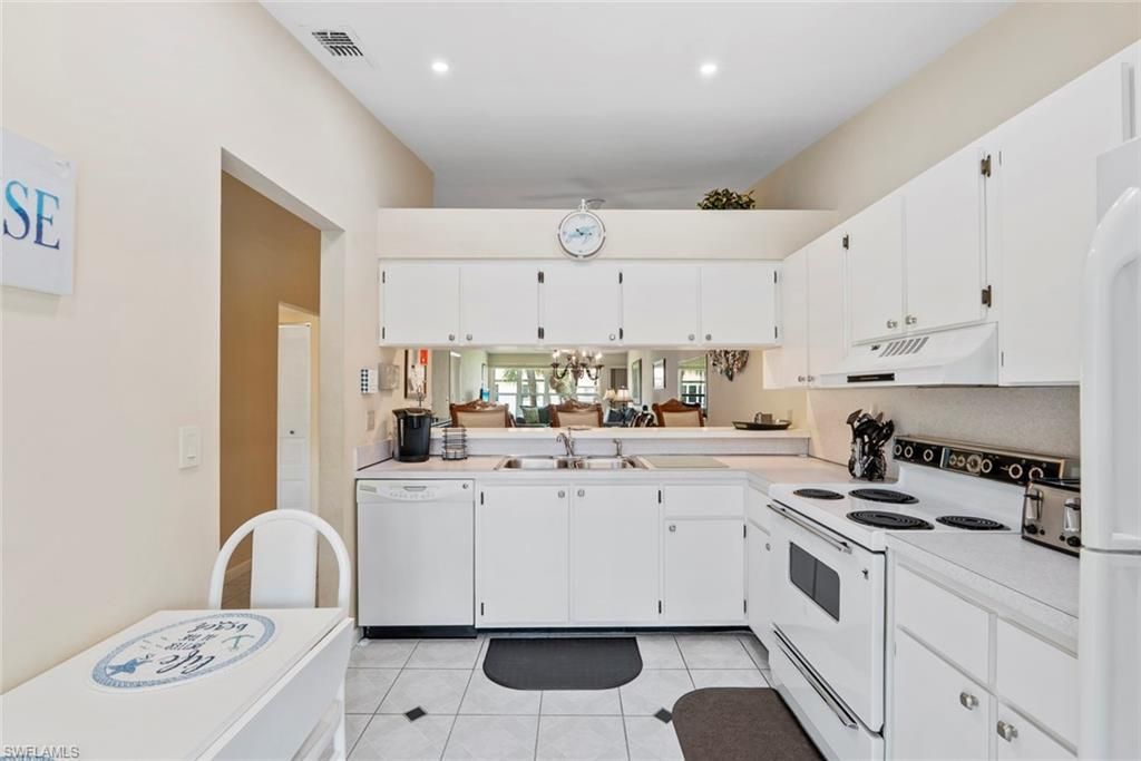 3532 Antarctic Cir , Unit 2216, Naples, FL 34112 Photo