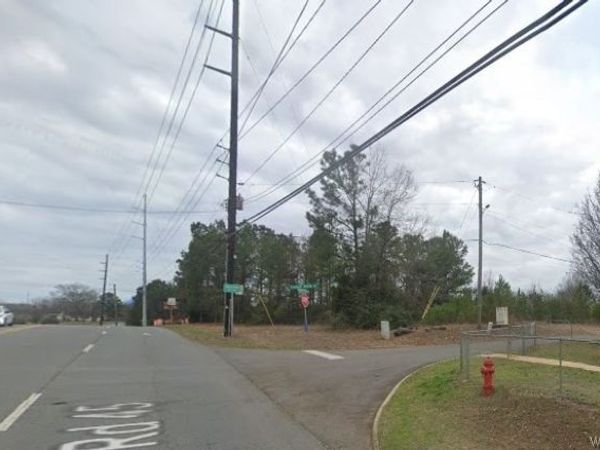 400 Crescent Ridge Road E, Tuscaloosa, AL 35404