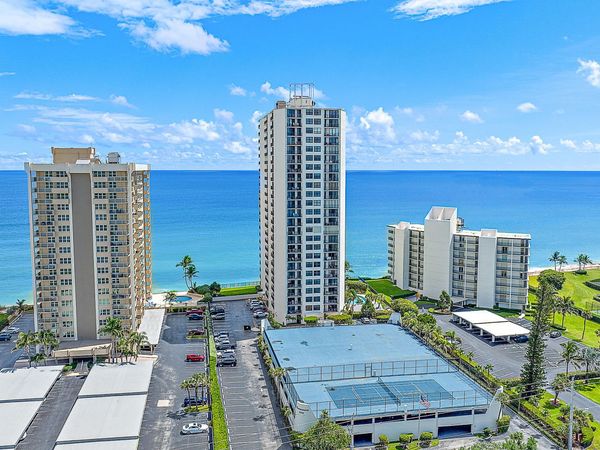 5420 N Ocean Drive, Unit 305, Singer Island, FL 33404