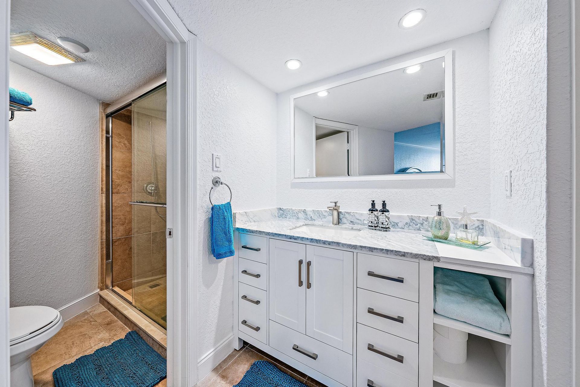 5420 N Ocean Drive, Unit 305, Singer Island, FL 33404 Photo