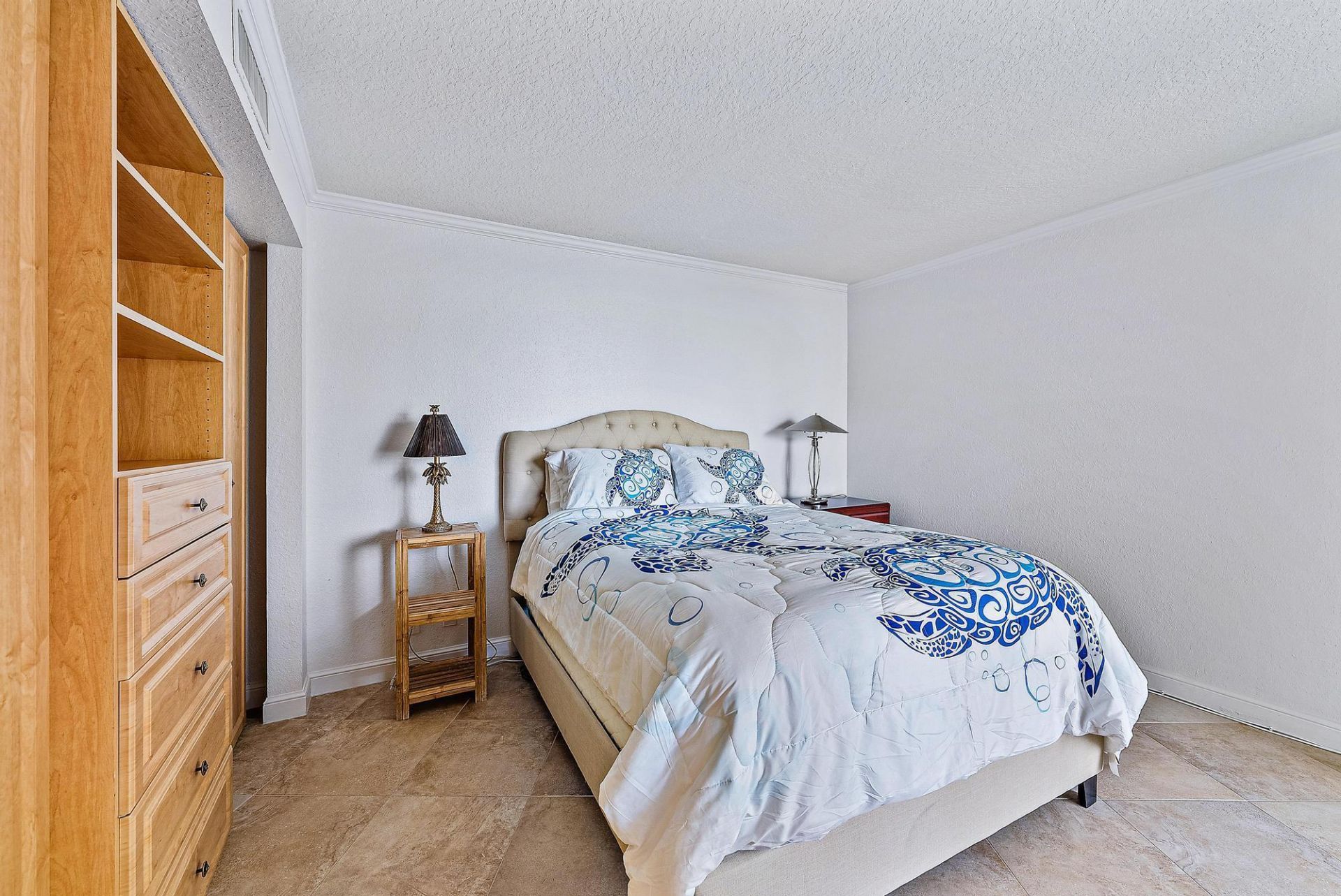 5420 N Ocean Drive, Unit 305, Singer Island, FL 33404 Photo
