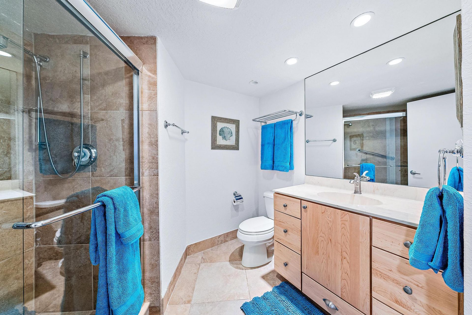 5420 N Ocean Drive, Unit 305, Singer Island, FL 33404 Photo