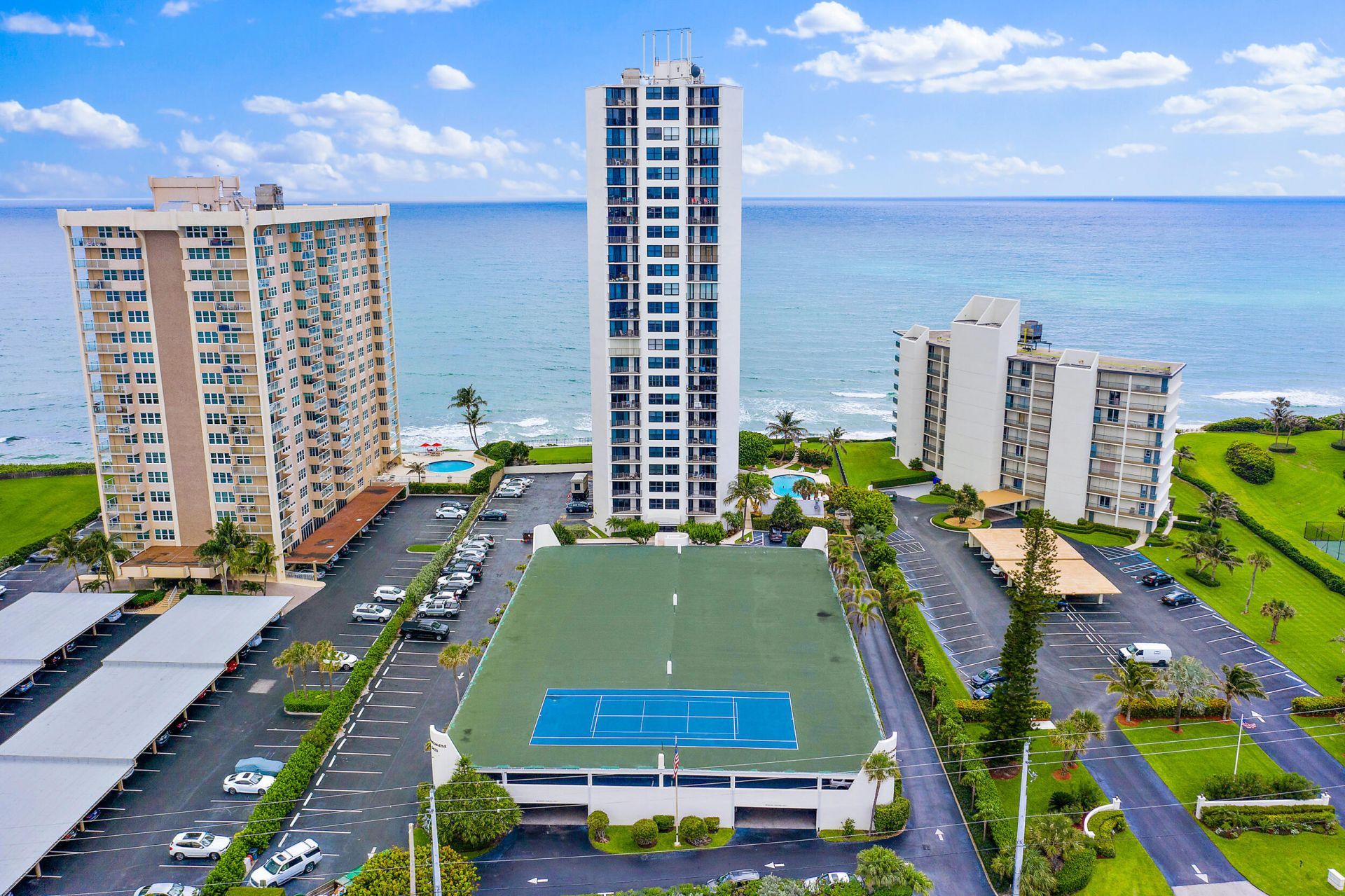 5420 N Ocean Drive, Unit 305, Singer Island, FL 33404 Photo