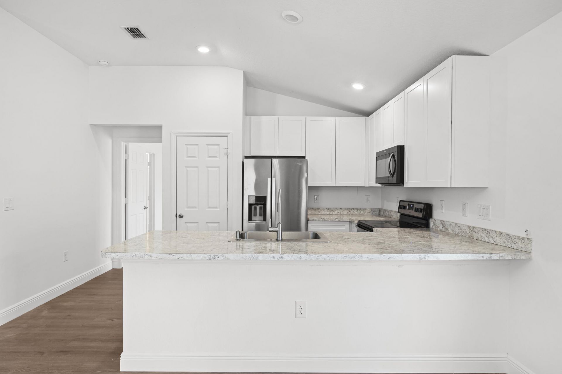 5870 NW Pine Trail Circle, Port Saint Lucie, FL 34983 Photo