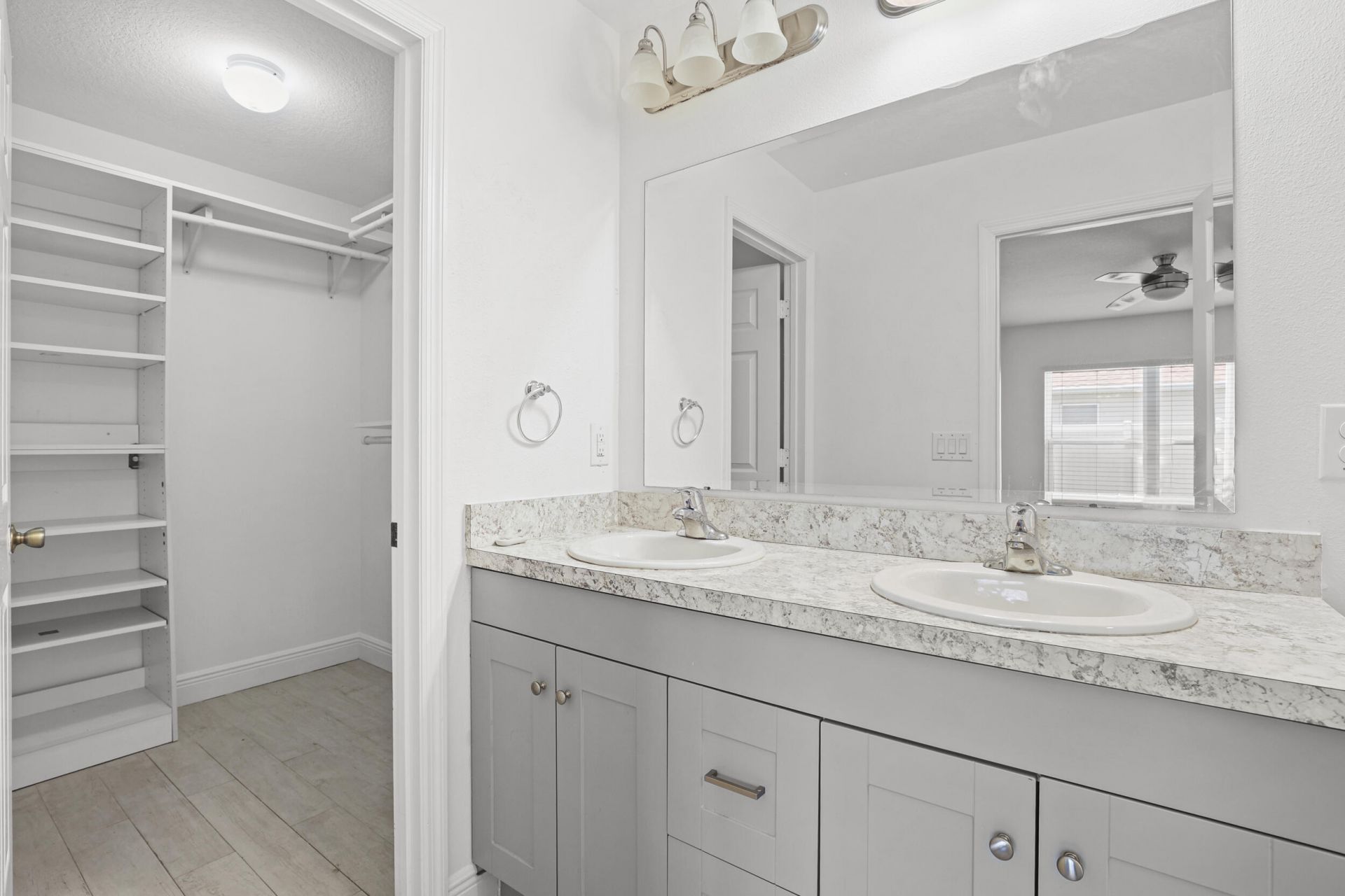 5870 NW Pine Trail Circle, Port Saint Lucie, FL 34983 Photo
