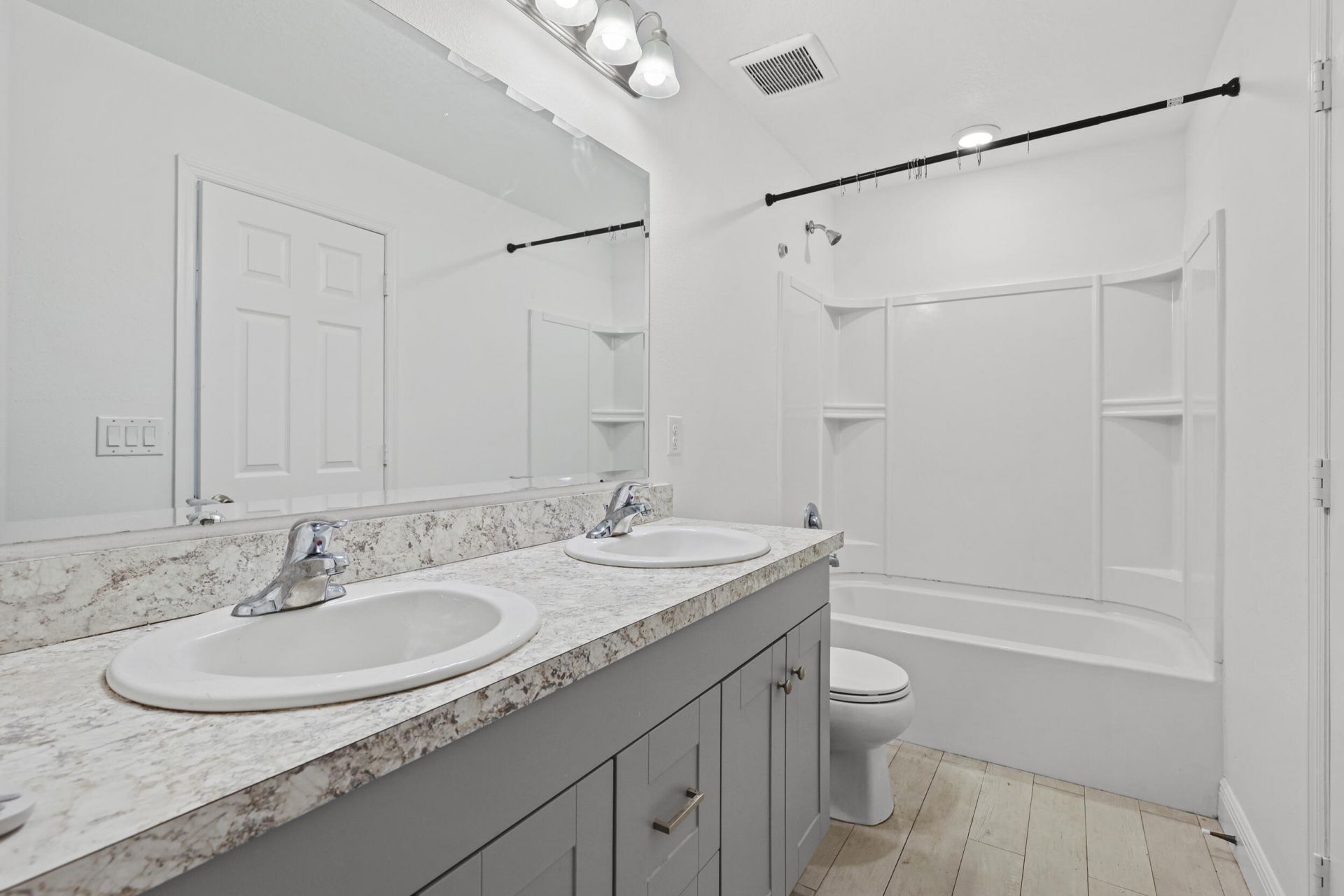 5870 NW Pine Trail Circle, Port Saint Lucie, FL 34983 Photo