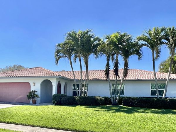 3289 NW 25th Way, Boca Raton, FL 33434