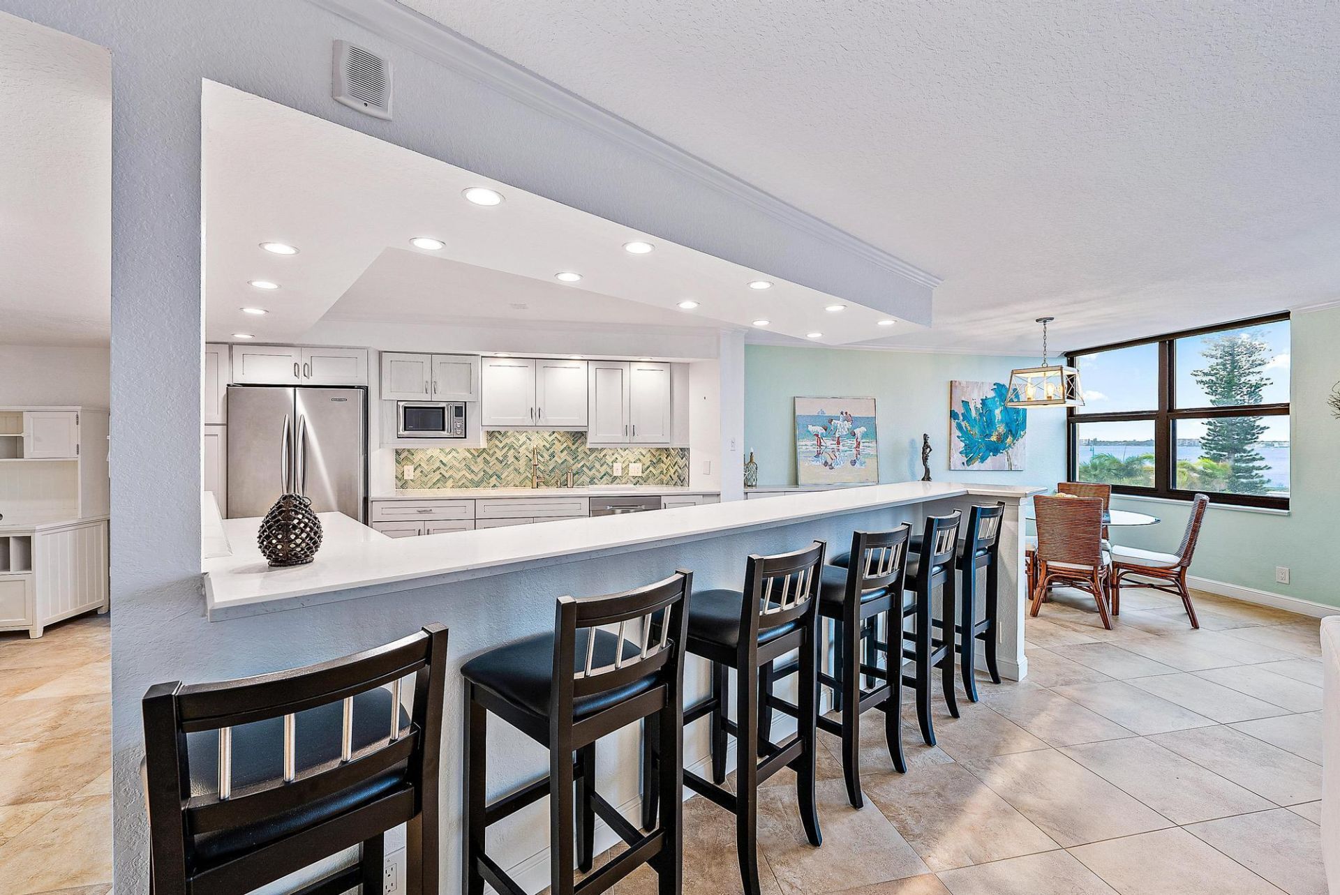 5420 N Ocean Drive, Unit 305, Singer Island, FL 33404 Photo
