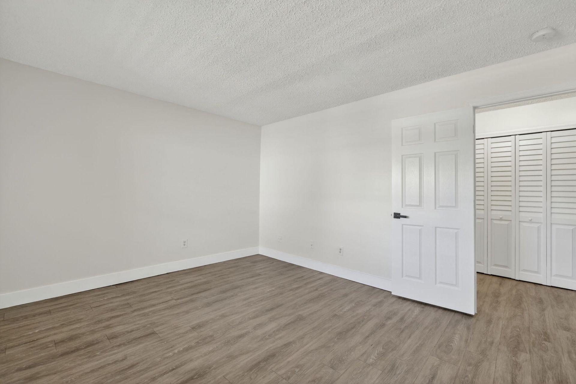 2513 S 17th Street, Unit 206, Fort Pierce, FL 34982 Photo