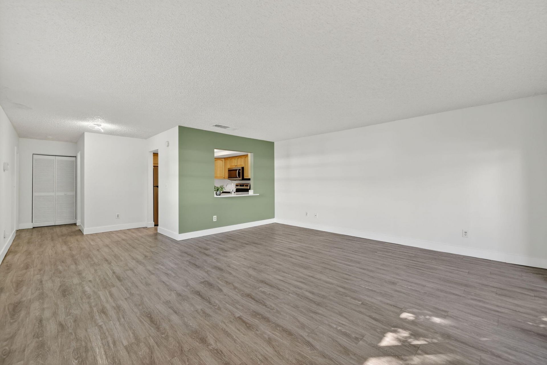 2513 S 17th Street, Unit 206, Fort Pierce, FL 34982 Photo