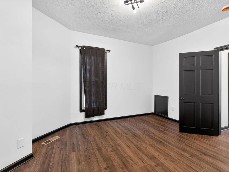 686 S Champion Avenue , Columbus, OH 43205 Photo 26