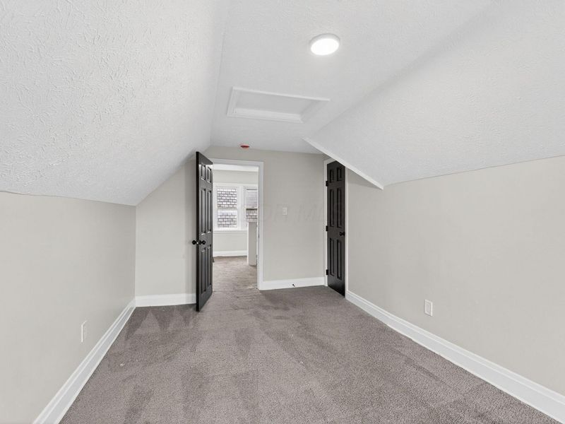 686 S Champion Avenue , Columbus, OH 43205 Photo 31