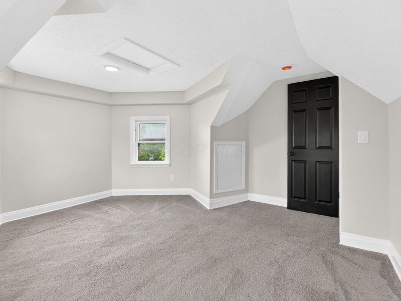686 S Champion Avenue , Columbus, OH 43205 Photo 36