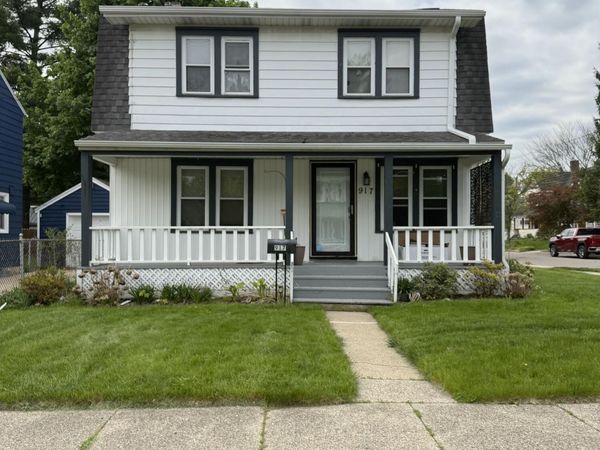 917 W Barnes Avenue, Lansing, MI 48910