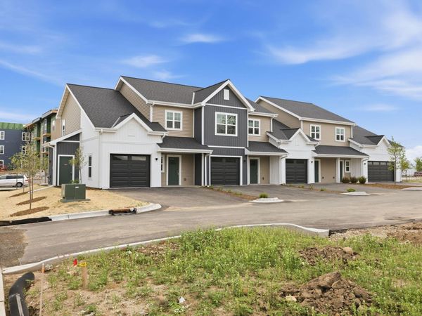 1364 Marigold Dr, Unit 1, Fort Atkinson, WI 53538